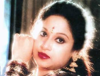 ஜெயசித்ராவின் பிறந்தநாளை பிரம்மாண்டமாகக் கொண்டாடிய அவரது மகன்
