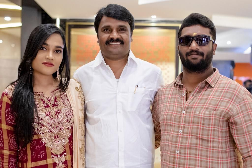 மதுரையில் மூன்று திரையரங்குகளோடு திறக்கப்பட்ட பிரம்மாண்ட மல்டிபிளக்ஸ் தியேட்டர் “கோபுரம் சினிமாஸ்”