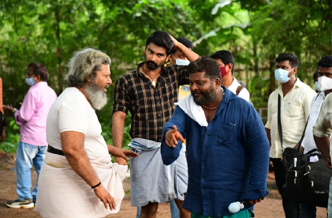 ஒரு ஊரை எதிர்த்து குடும்பமே கபடி விளையாடும் திரைப்படம் ''பட்டத்து அரசன்''