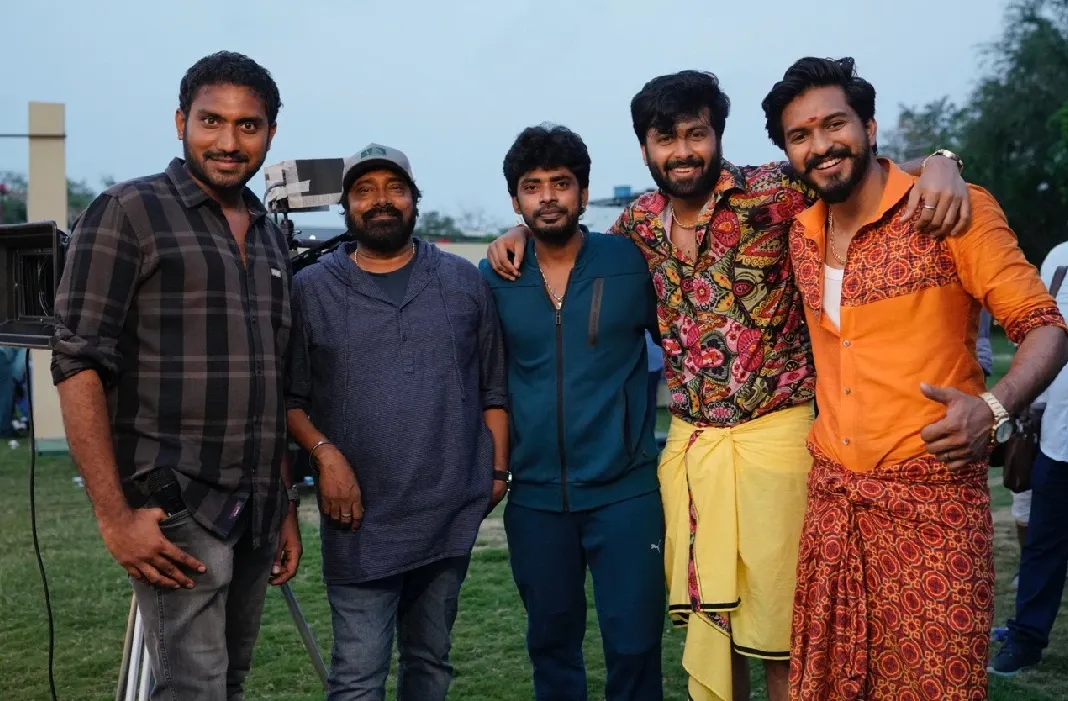 ஹாரிஸ் ஜெயராஜ் இசையில் “மக்கா மக்கா” ஆல்பம் பாடல் !!