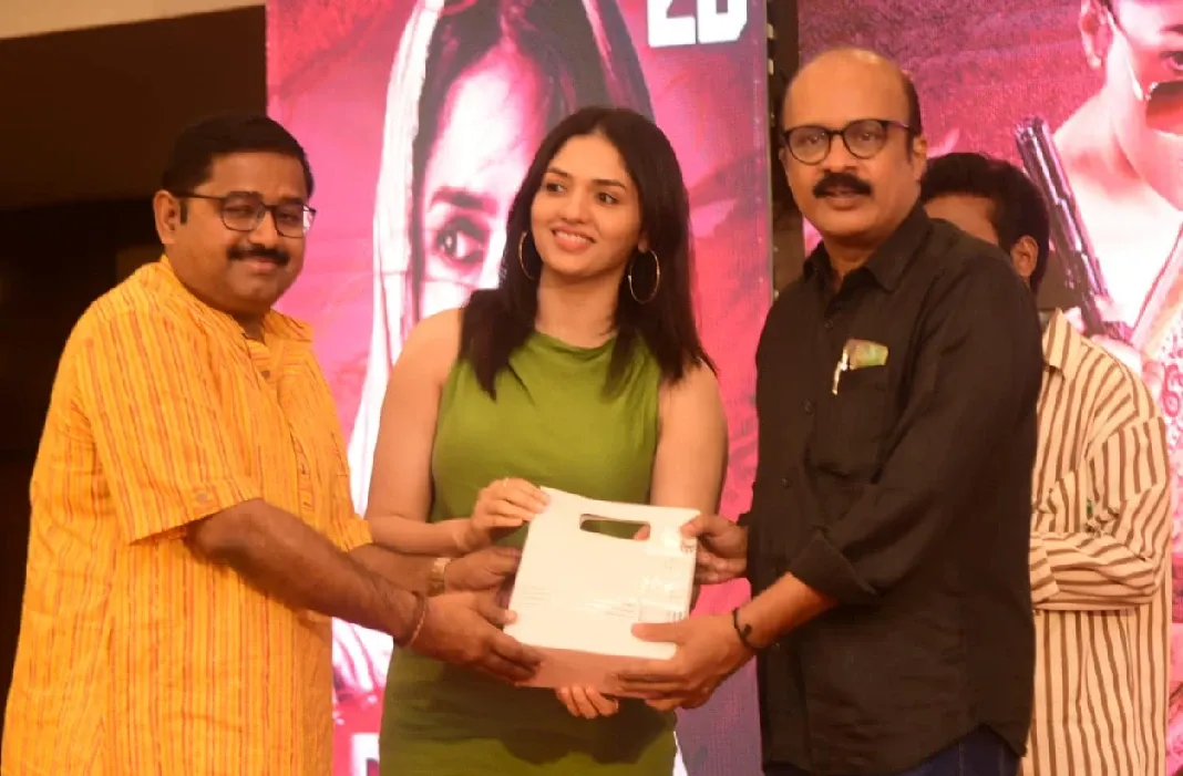 ரெஜினா படத்தை தயாரித்து இசை அமைத்துள்ளார், சதிஷ் நாயர்