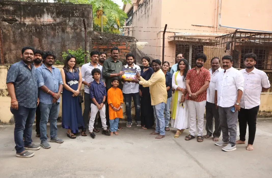 ஆர்ஜே.விஜய்-அஞ்சலி நாயர் நடிக்கும் 'புரொடக்ஷன் நம்பர்:8' படத்தின் படப்பிடிப்பு பூஜையுடன் தொடங்கியது!
