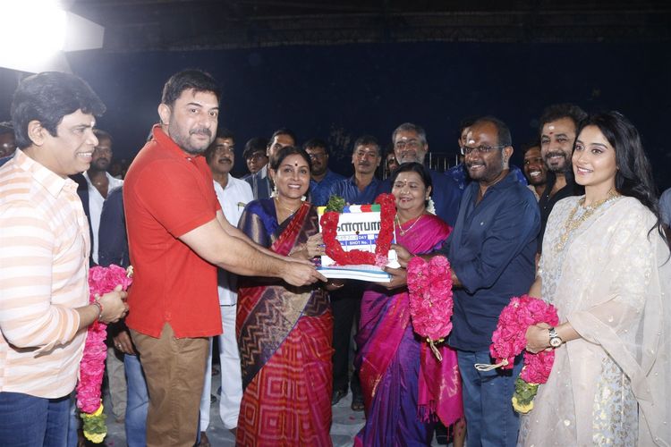 அரவிந்த்சாமி – ரெஜினா நடிக்கும் “கள்ளபார்ட்“