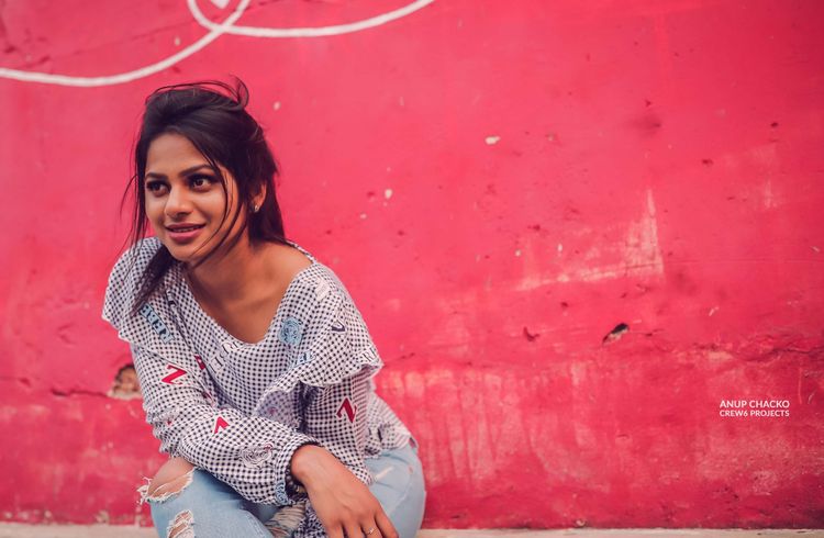 Kurangu Bommai Heroine Delna Davis Latest Photos