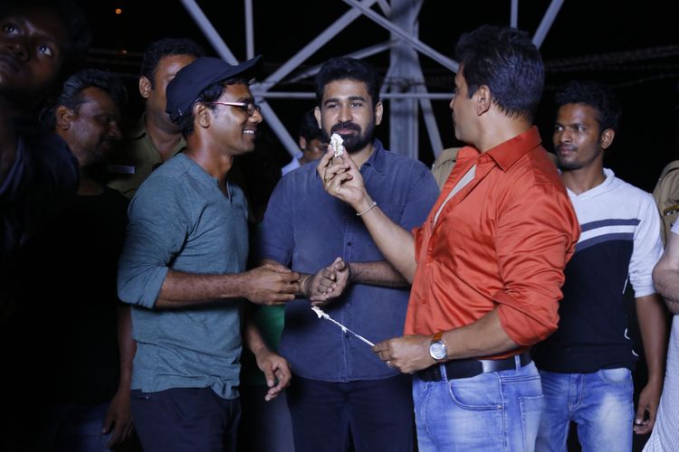 Arjun Completes his Portion for "Kolaigaran" Tamil Movie
