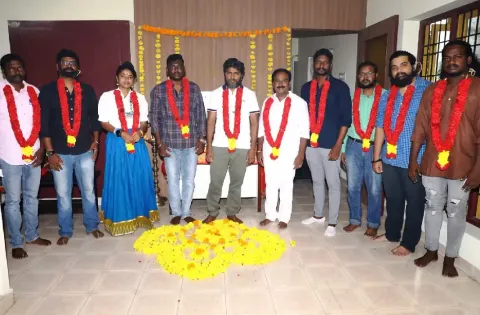 'மெட்ராஸ்' ஹரி, 'டூலெட்' ஷீலா நடிக்கும் புதிய படம் - துவங்கி வைத்த பா.ரஞ்சித்.!