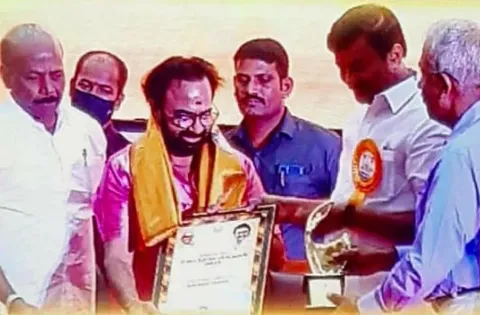 நடிகர் 'பூ விலங்கு' மோகனுக்கு சின்னத்திரை வாழ்நாள் சாதனையாளர் விருது" வழங்கப்பட்டது!
