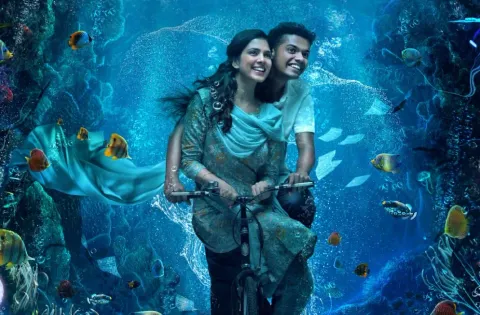நடிகர் மேத்யூ தாமஸ் - நடிகை மாளவிகா மோகனன் இணைந்து நடித்திருக்கும் 'கிறிஸ்டி' படத்தின் ஃபர்ஸ்ட் லுக் வெளியீடு