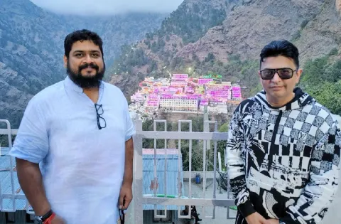 மாதா வைஷ்ணவி தேவி ஆலயத்திலிருந்து பிரச்சாரத்தை தொடங்கிய 'ஆதி புருஷ்' படக் குழு