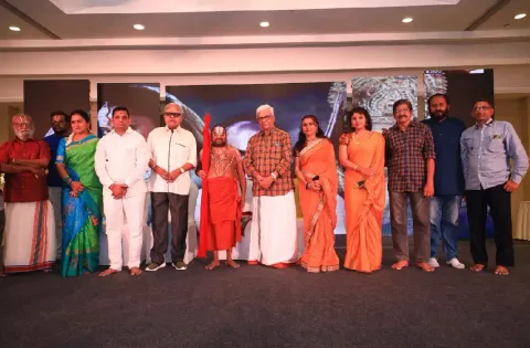 சிவாஜிகணேசன் இடத்தில் கமல்ஹாசன்: ’இராமானுஜர்’ பட விழாவில் ராதாரவி பேச்சு