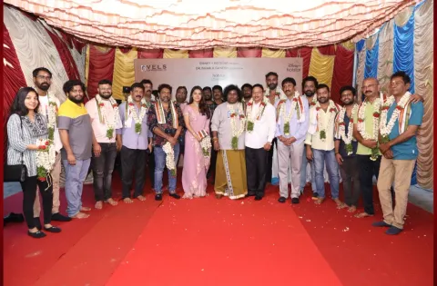 டிஸ்னி+ ஹாட்ஸ்டார் தனது அடுத்த ஒரிஜினல் சீரிஸாக, பிரபல இயக்குநர் ராதா மோகன் இயக்கத்தில், "சட்னி சாம்பார்" சீரிஸை அறிவித்துள்ளது!!