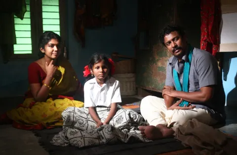 சமுத்திரக்கனி, யோகிபாபு நடிப்பில் ’யாவரும் வல்லவரே’ படம் மார்ச் 15 அன்று வெளியாகிறது!