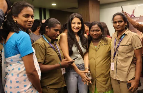 J S K இயக்கி, நடித்த FIRE திரைப்படத்தின் பெண்களுக்கான பிரத்யேக காட்சி NFDC திரையரங்கில் திரையிடப்பட்டது