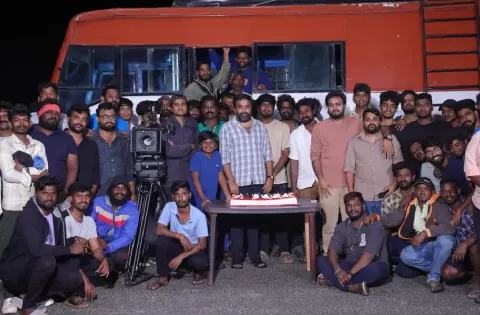 சசிகுமார் - சிம்ரன் இணைந்து நடிக்கும் 'டூரிஸ்ட் ஃபேமிலி' படத்தின் படப்பிடிப்பு நிறைவு